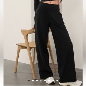 ATHLETA wide leg / dress pant / snap leg closure / size 2P black